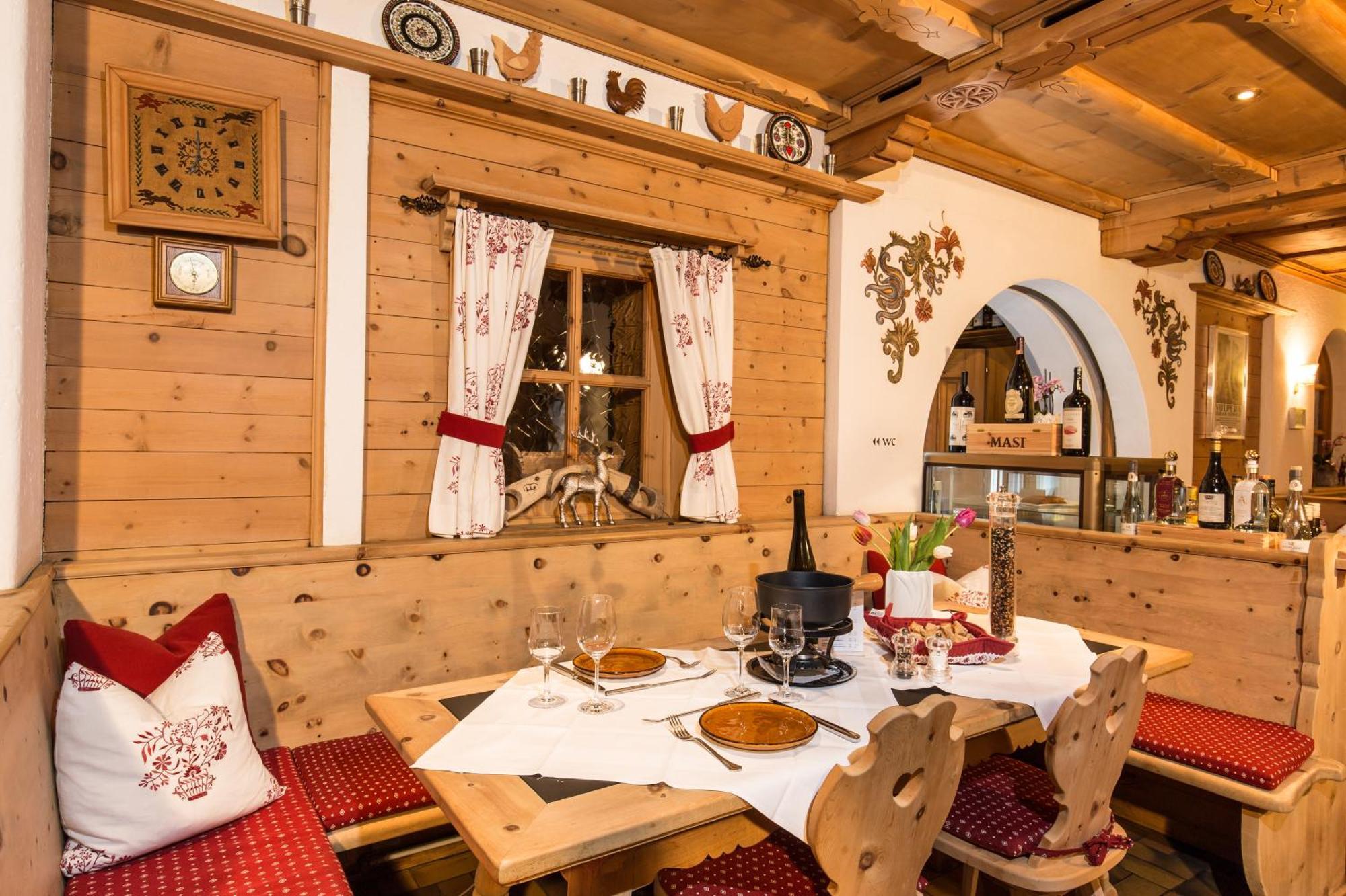 Hotel Restaurant Gabriel 스쿠올 외부 사진