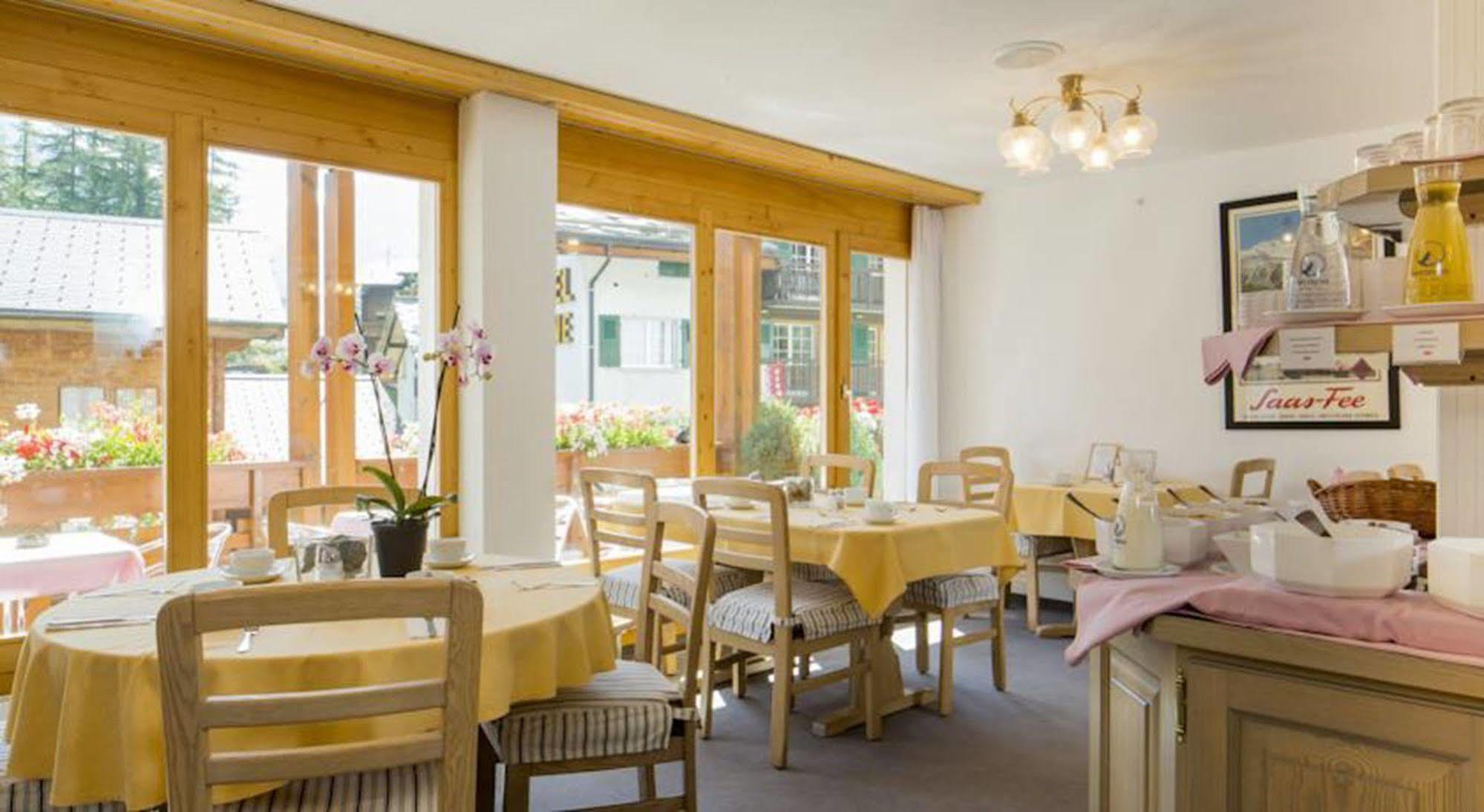 Hotel Restaurant Gabriel 스쿠올 외부 사진